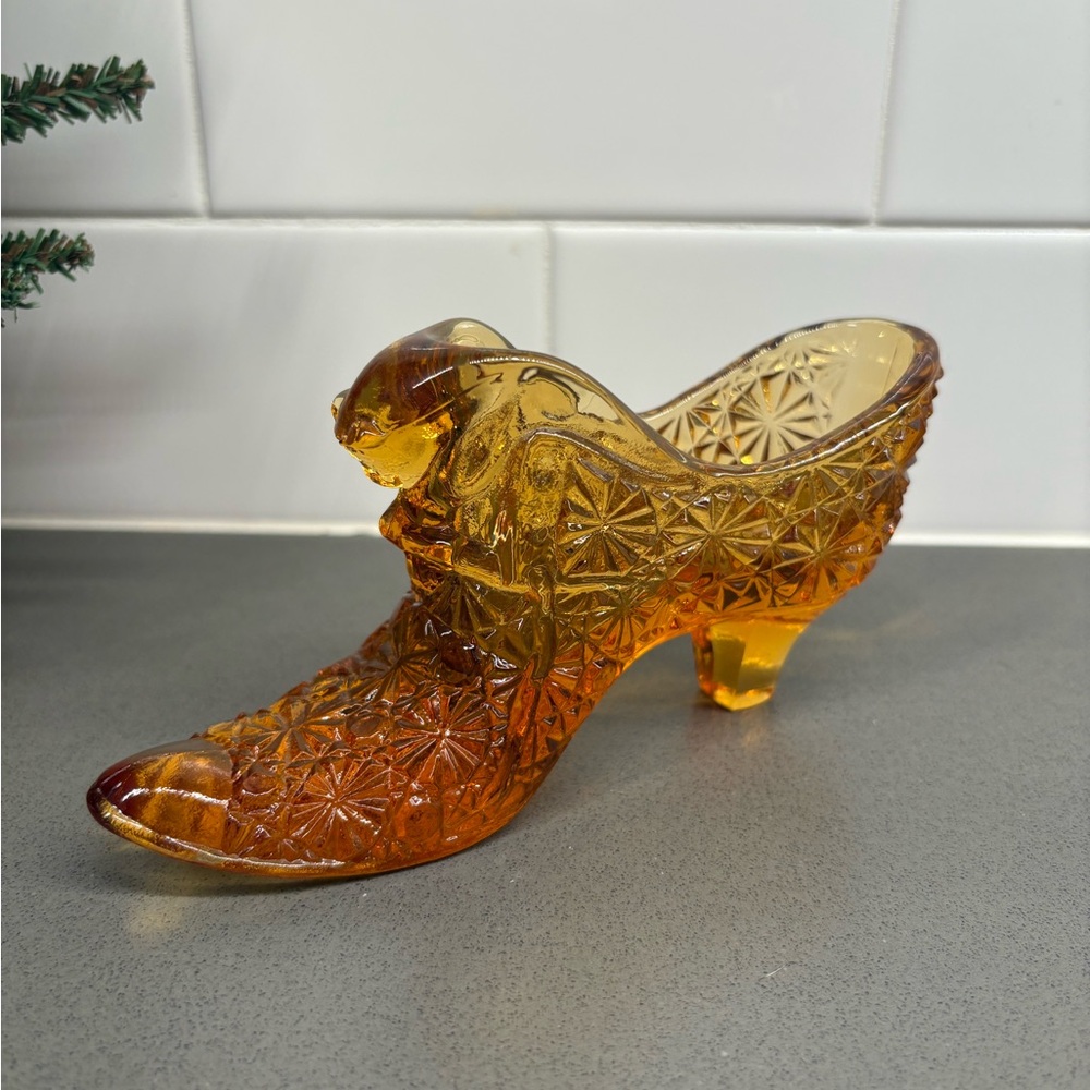 Vintage Fenton Amber Glass Shoe - Picture 2 of 6